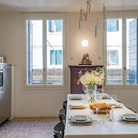 Apartamento Sartor With Canal View And Private Court
